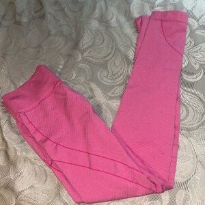 NVGTN Vibrant Pink Women's Leggings
